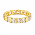Anillo Dorado Statement con Baño de Oro 18K en acabado dorado amarillo premium sobre fondo blanco