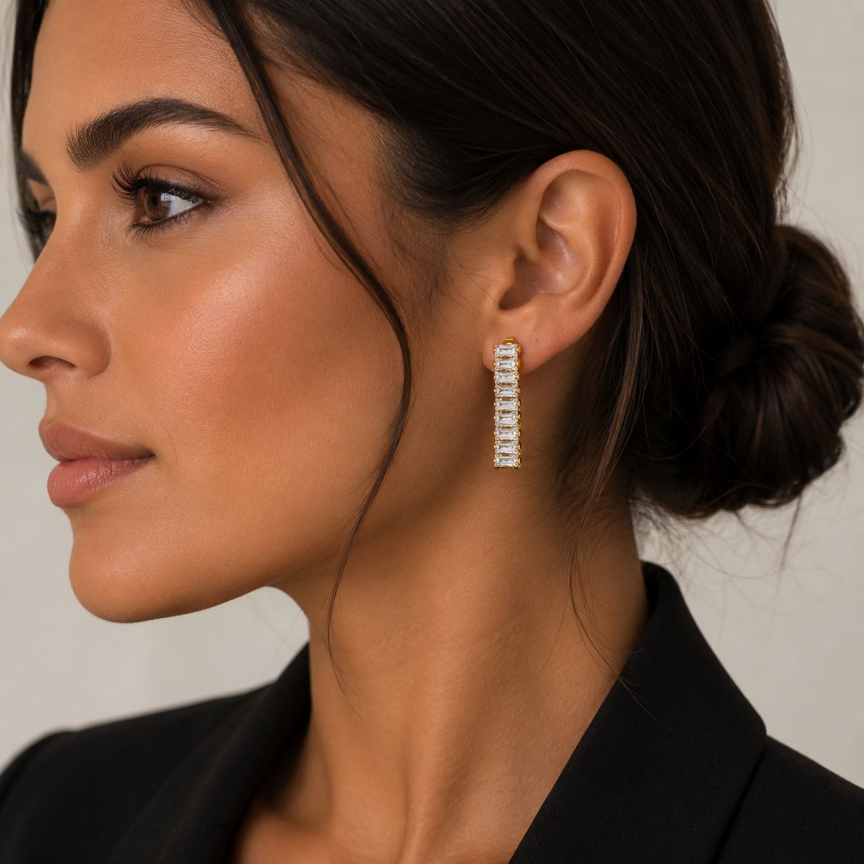 Aros Cascada Baguette con Baño de Oro 18K.