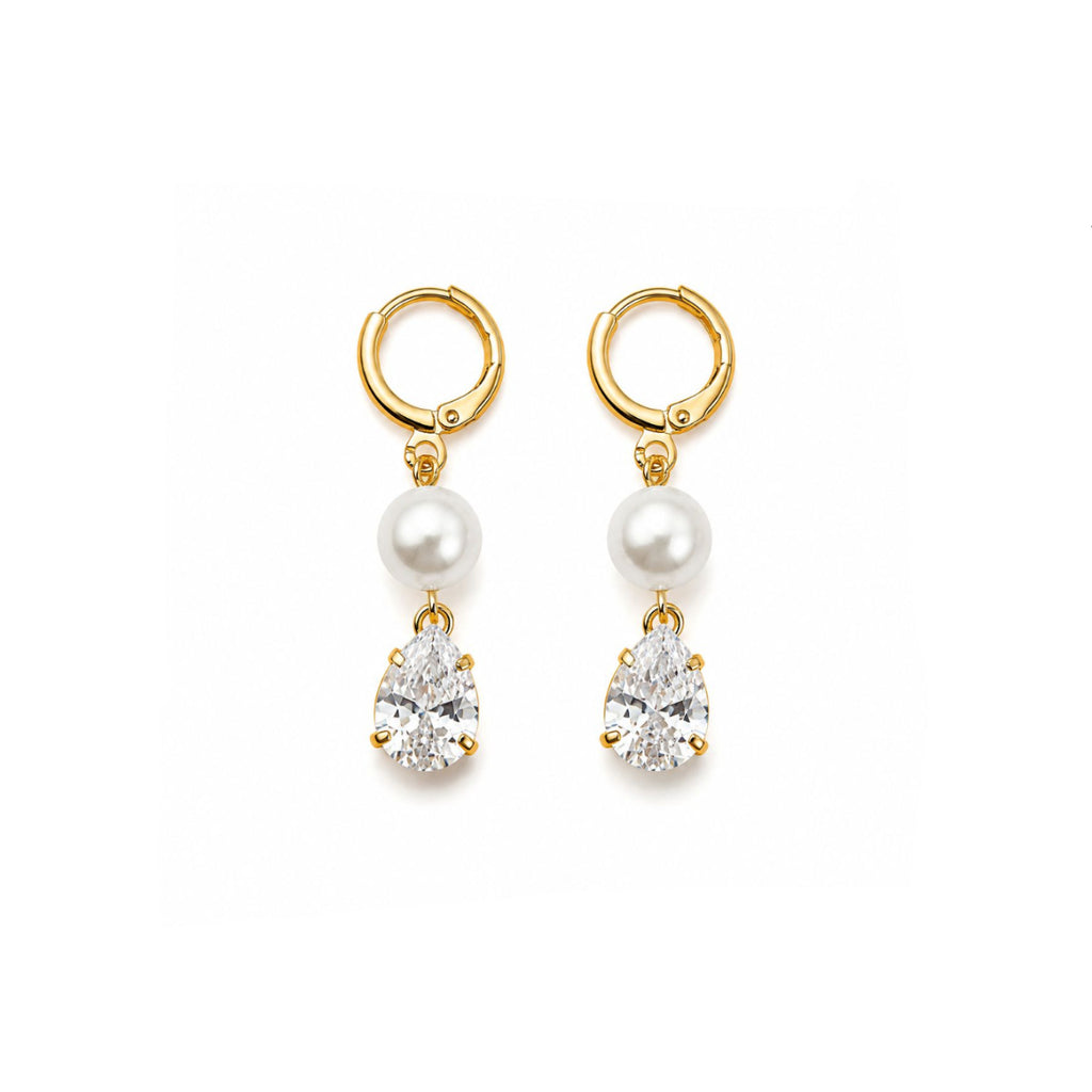 Aros Éclat Pearl con Baño de Oro 18K.