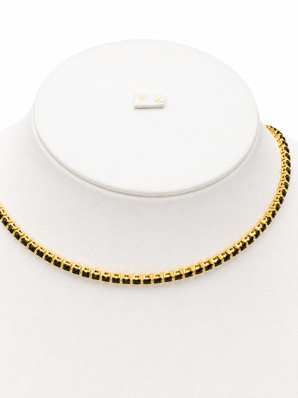 Collar Noir Gold con Baño de Oro 18K
