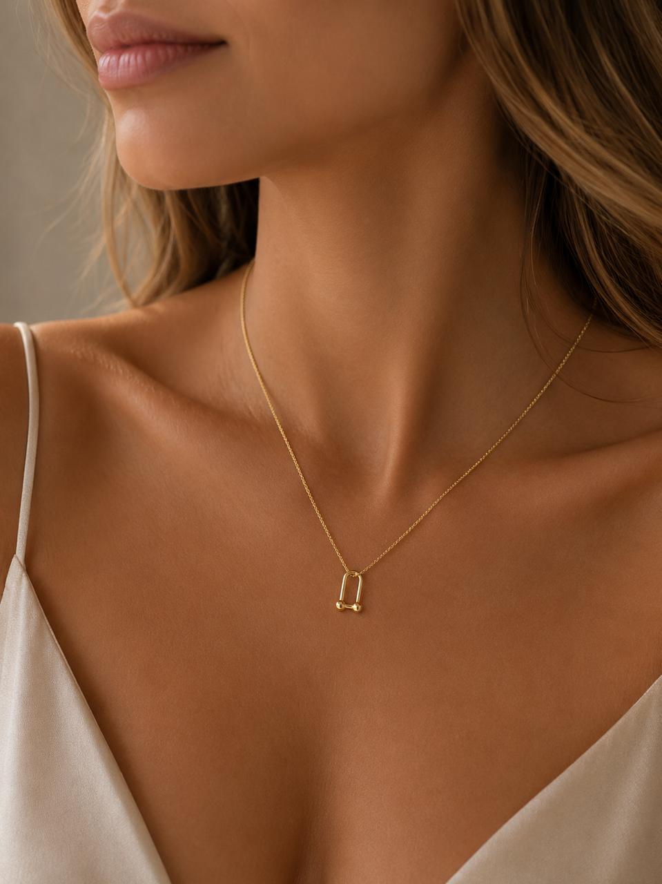 Collar Hook con Baño de Oro 18K