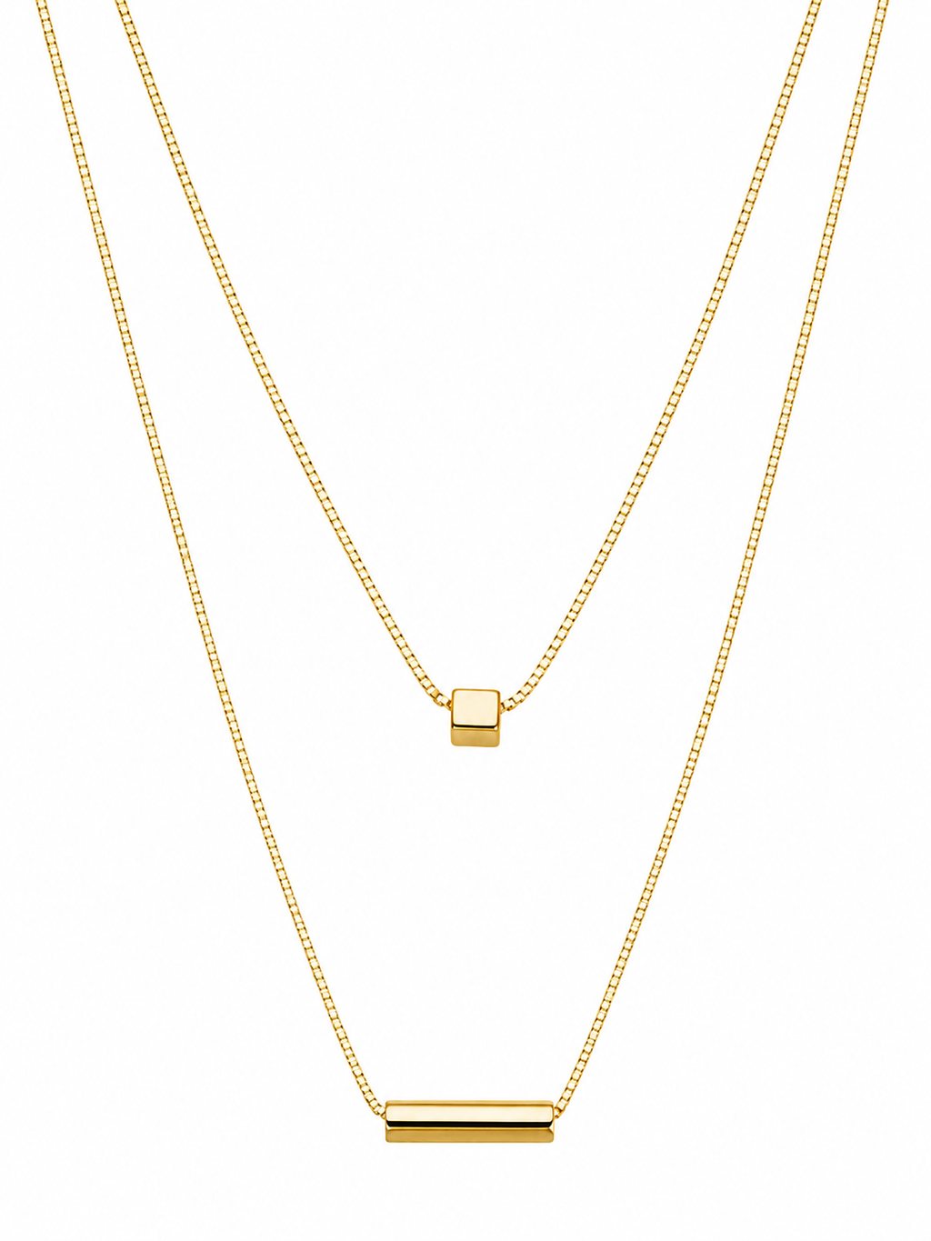 Collar Dorado CL7399 con Baño de Oro 18K sobre fondo blanco