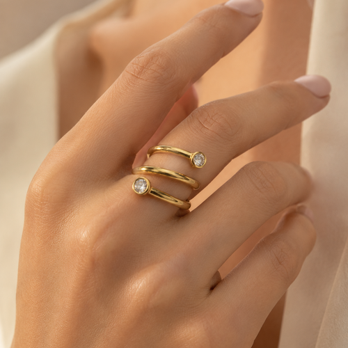Anillo Cruzado Brillante con Baño de Oro 18K.