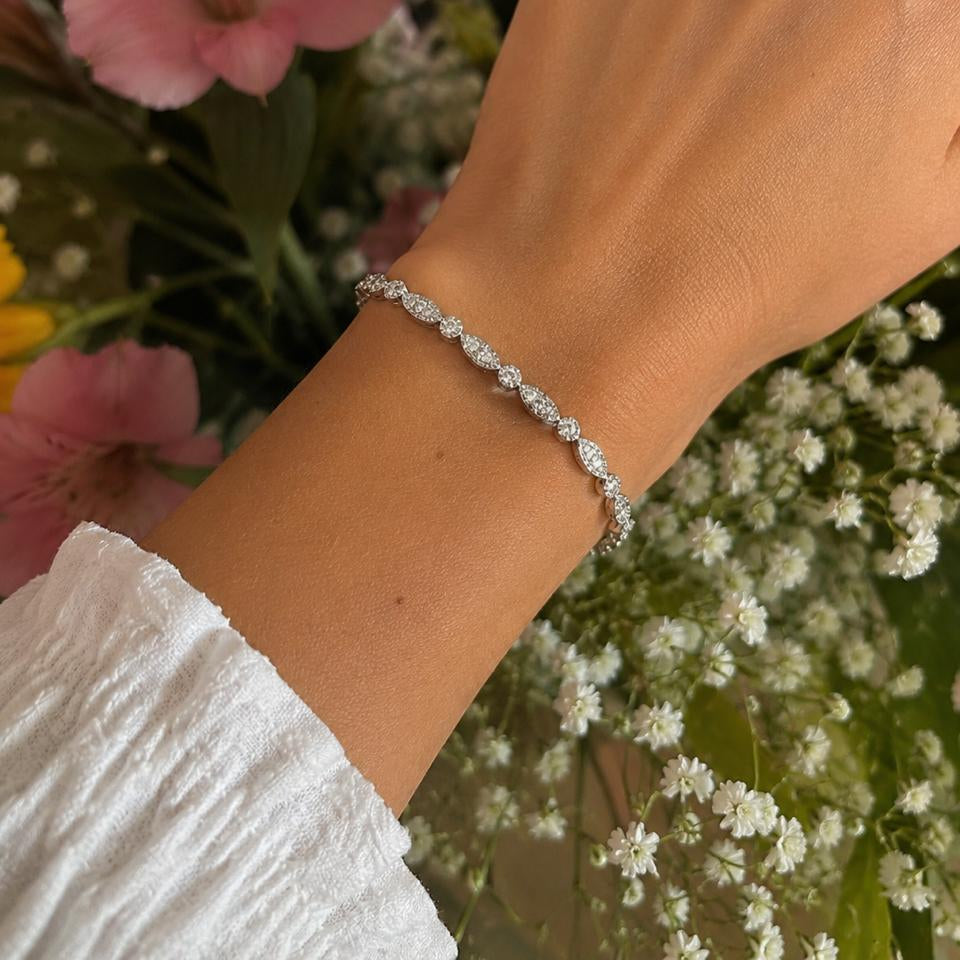Pulsera Tenis Elegance con Baño de Oro 18K.
