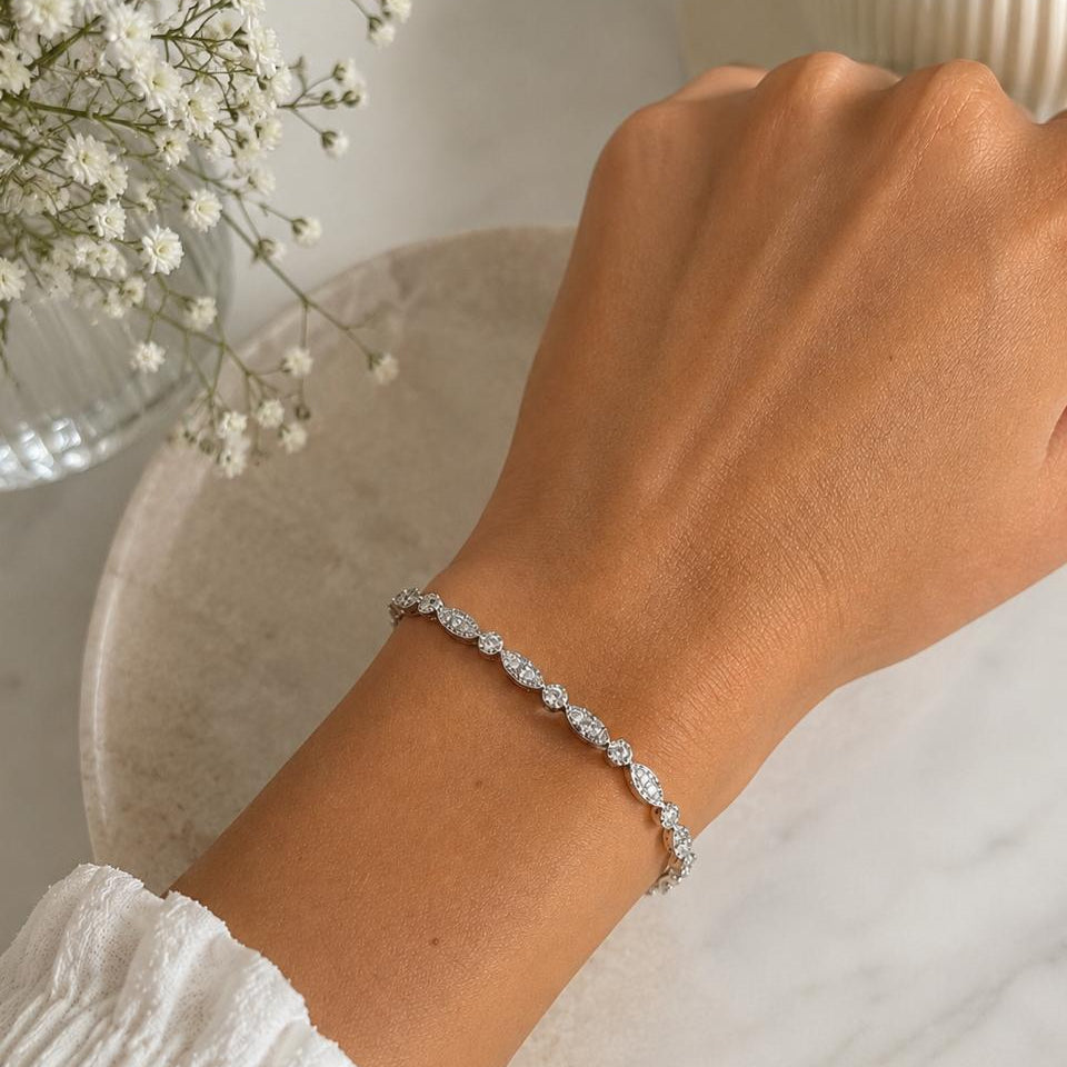 Pulsera Tenis Elegance con Baño de Oro 18K.